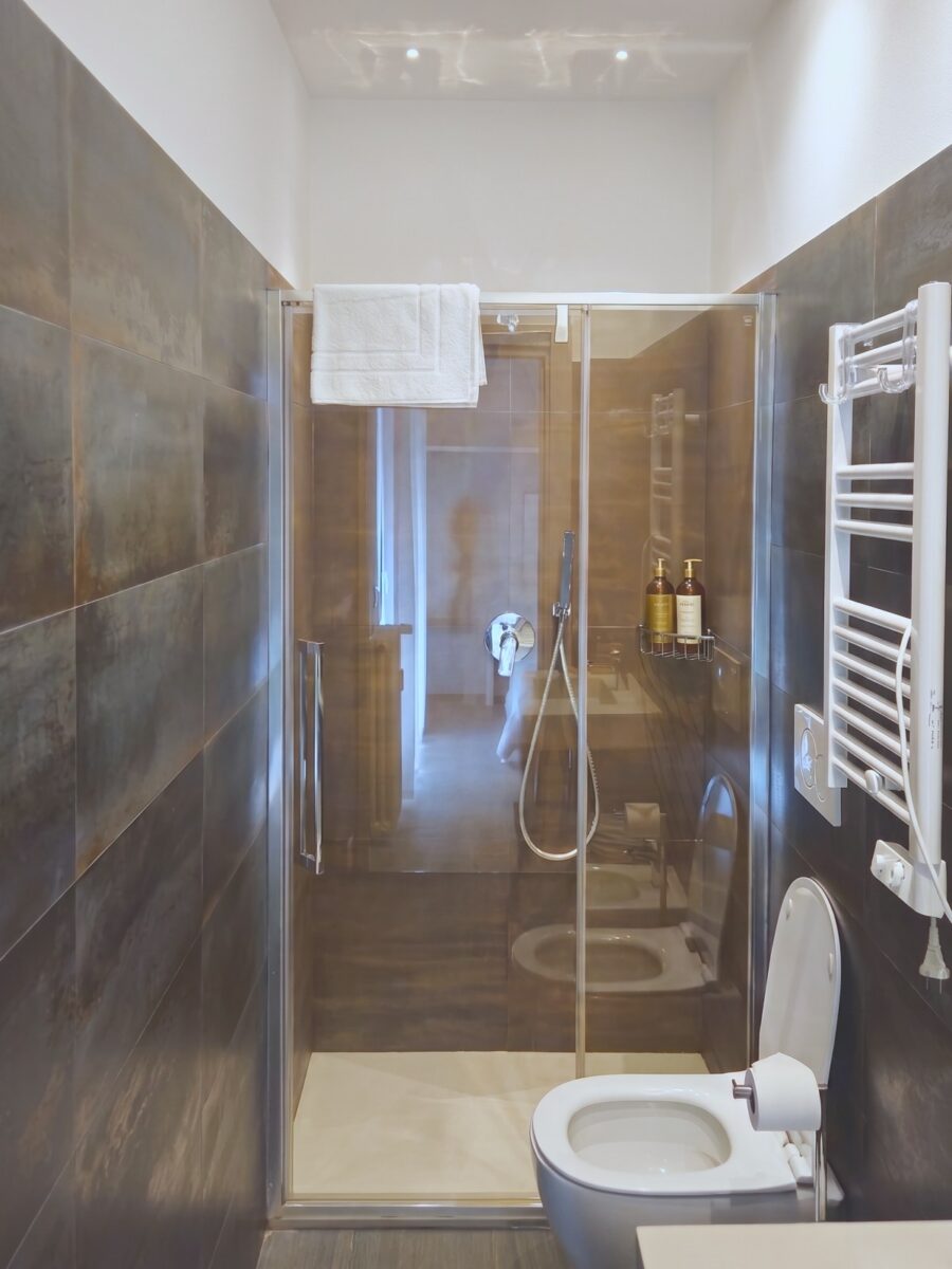 Double Room — Real Rooms Dalia — Real Rooms La Spezia